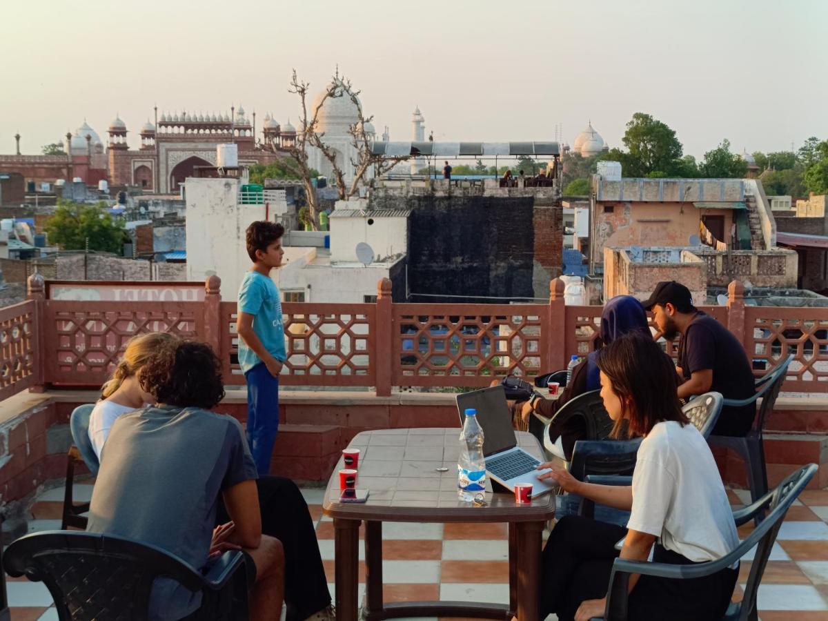 Hotel India Inn Walking Distance From Taj Mahal-- Rooftop Taj Mahal View Agra (Uttar Pradesh) Exterior foto