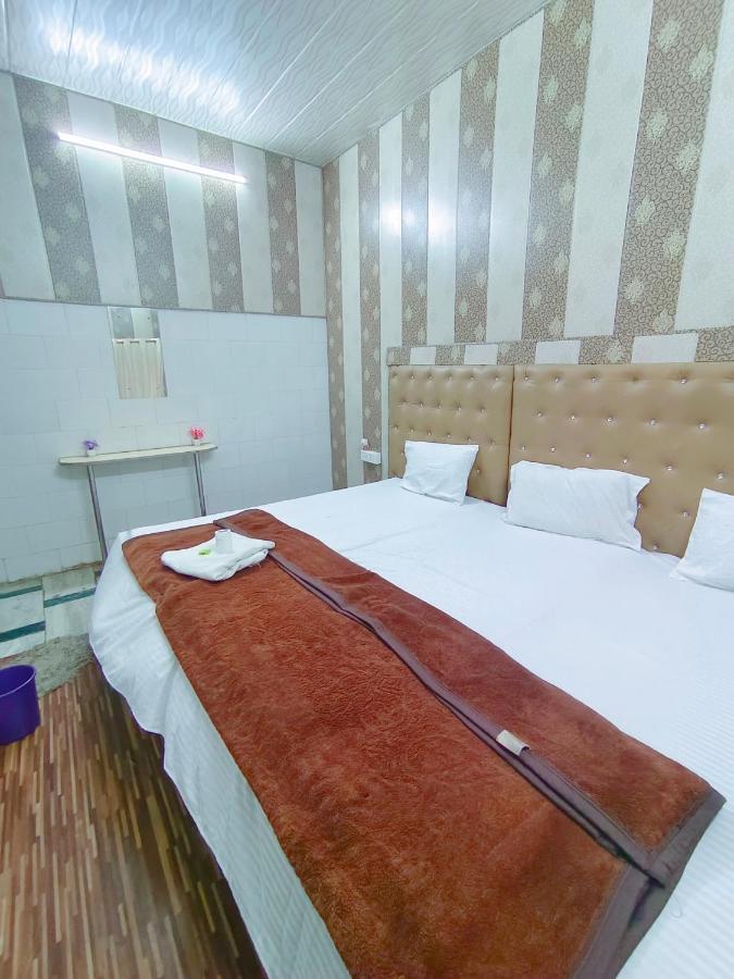 Hotel India Inn Walking Distance From Taj Mahal-- Rooftop Taj Mahal View Agra (Uttar Pradesh) Exterior foto